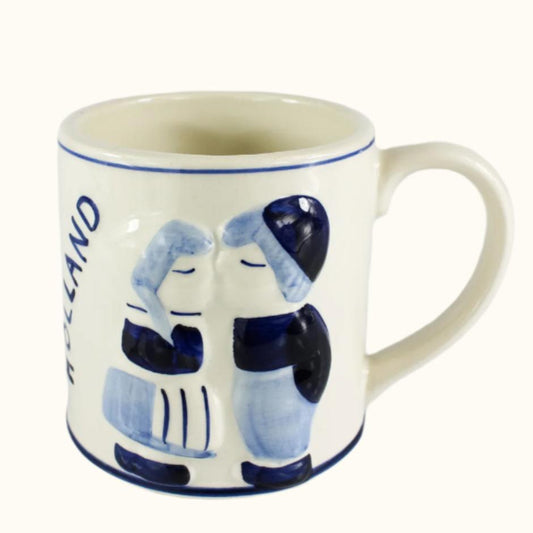 Mug Relief Kissing Couple Delft Blue