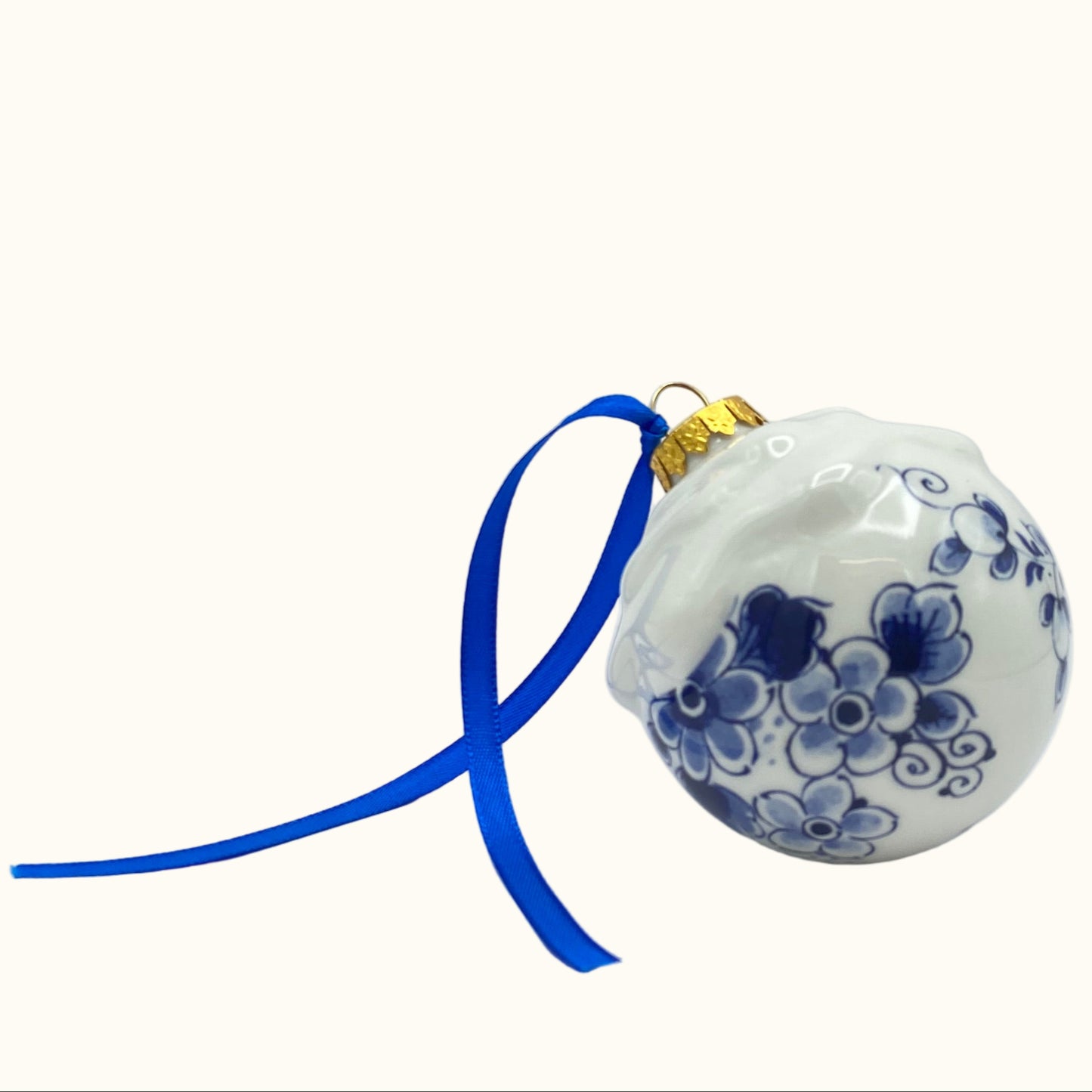 Heinen Delft Blue Ball with Snow 8cm Ornament Ceramic