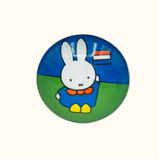 XL Glass Magnet – Miffy Farmer’s Outfit