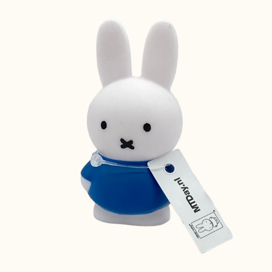 Aimant Miffy 3D bleu 6 cm
