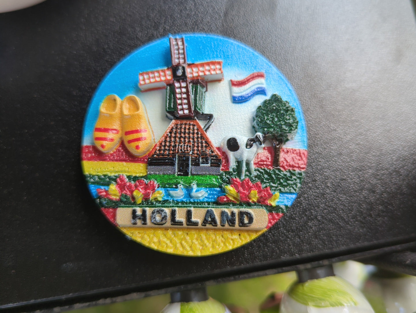 Round Magnet Holland 3D with Flag